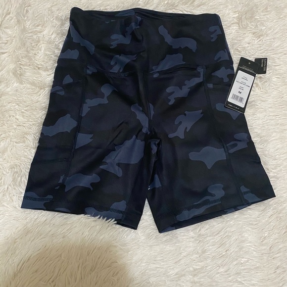 Yogalicious High waist bike shorts navy camo NWT - Picture 5 of 11
